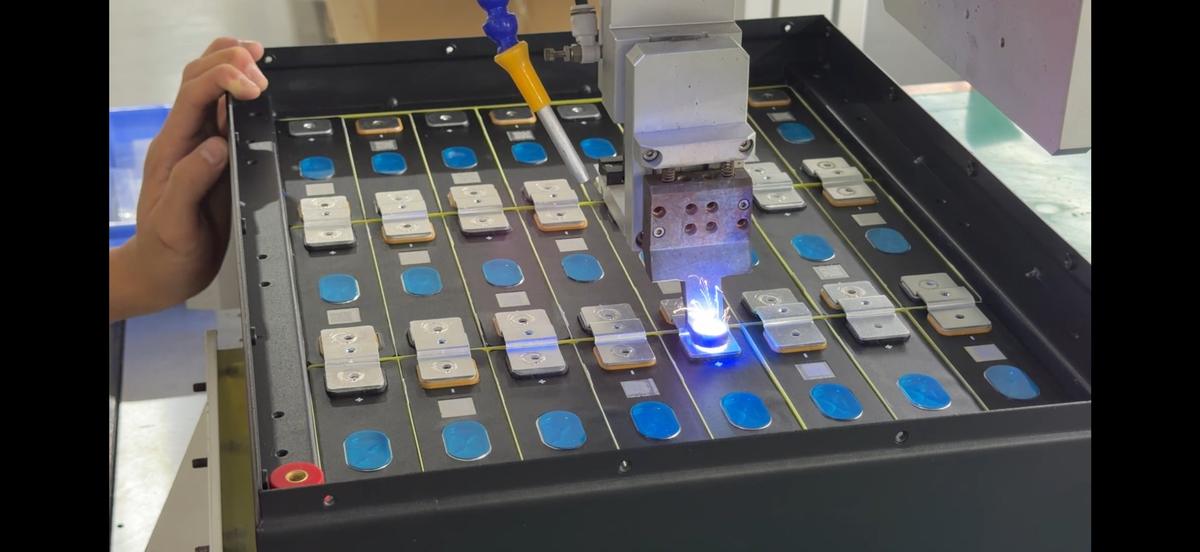 Laser welding line